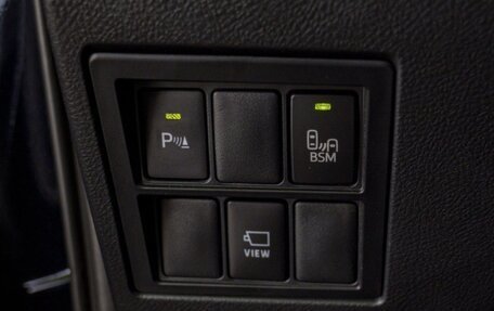 Toyota Hilux VIII, 2025 год, 9 500 000 рублей, 28 фотография