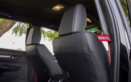 Toyota Hilux VIII, 2025 год, 9 500 000 рублей, 39 фотография