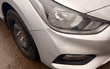 Hyundai Solaris II рестайлинг, 2017 год, 800 000 рублей, 3 фотография