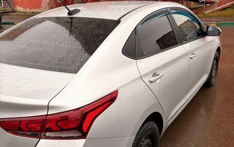 Hyundai Solaris II рестайлинг, 2017 год, 800 000 рублей, 9 фотография