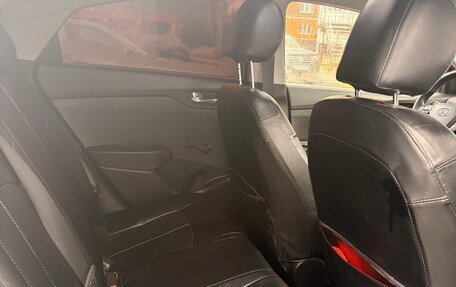 Hyundai Solaris II рестайлинг, 2017 год, 800 000 рублей, 11 фотография