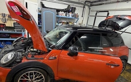 MINI Hatch, 2020 год, 2 700 000 рублей, 21 фотография