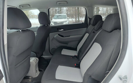 Chevrolet Orlando I, 2014 год, 970 000 рублей, 15 фотография