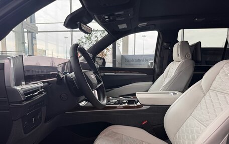 Cadillac Escalade V, 2025 год, 23 990 000 рублей, 8 фотография