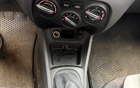 KIA Rio II, 2010 год, 580 000 рублей, 7 фотография