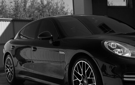 Porsche Panamera II рестайлинг, 2013 год, 2 800 000 рублей, 1 фотография