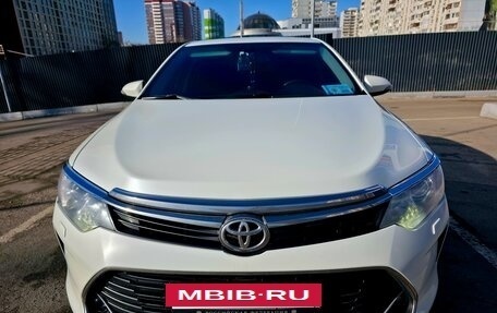 Toyota Camry, 2016 год, 1 930 000 рублей, 5 фотография