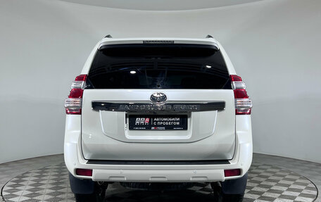 Toyota Land Cruiser Prado 150 рестайлинг 2, 2016 год, 3 195 000 рублей, 7 фотография