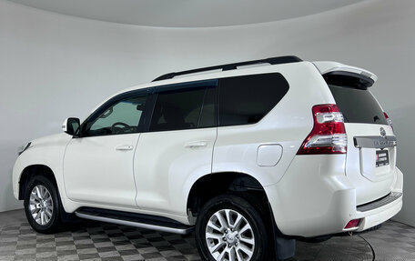 Toyota Land Cruiser Prado 150 рестайлинг 2, 2016 год, 3 195 000 рублей, 8 фотография