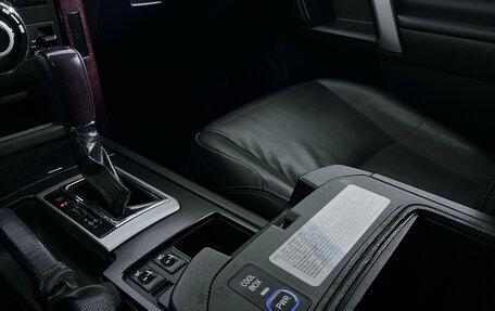 Toyota Land Cruiser Prado 150 рестайлинг 2, 2016 год, 3 195 000 рублей, 14 фотография
