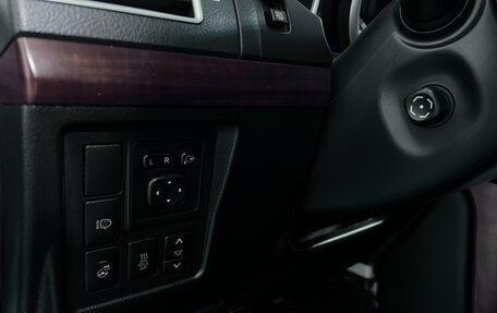 Toyota Land Cruiser Prado 150 рестайлинг 2, 2016 год, 3 195 000 рублей, 17 фотография