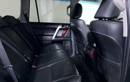 Toyota Land Cruiser Prado 150 рестайлинг 2, 2016 год, 3 195 000 рублей, 16 фотография