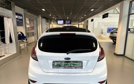 Ford Fiesta, 2017 год, 975 000 рублей, 5 фотография