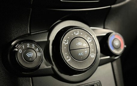 Ford Fiesta, 2017 год, 975 000 рублей, 13 фотография