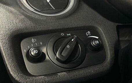 Ford Fiesta, 2017 год, 975 000 рублей, 27 фотография