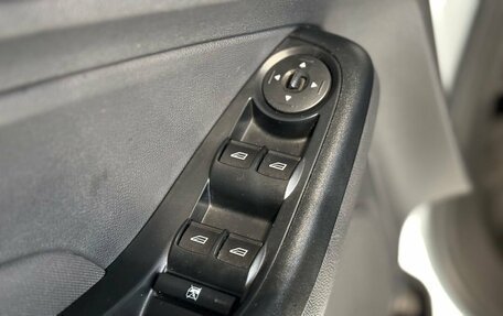 Ford Fiesta, 2017 год, 975 000 рублей, 21 фотография