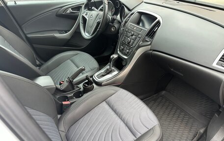 Opel Astra J, 2013 год, 1 020 000 рублей, 5 фотография