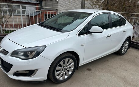 Opel Astra J, 2013 год, 1 020 000 рублей, 3 фотография