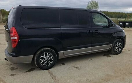 Hyundai H-1 II рестайлинг, 2021 год, 3 200 000 рублей, 5 фотография