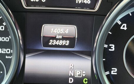 Mercedes-Benz M-Класс AMG, 2013 год, 2 600 000 рублей, 13 фотография