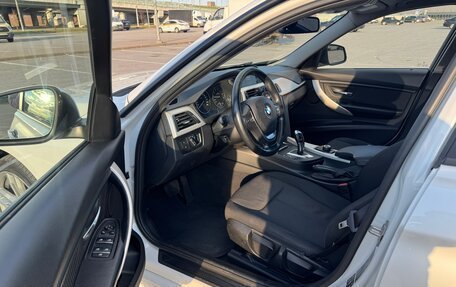 BMW 3 серия, 2017 год, 2 100 000 рублей, 9 фотография
