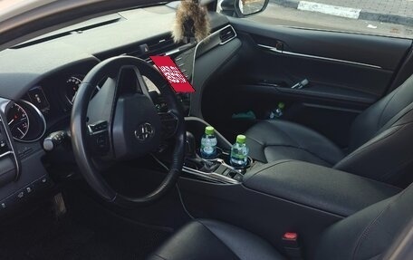 Toyota Camry, 2019 год, 2 500 000 рублей, 7 фотография