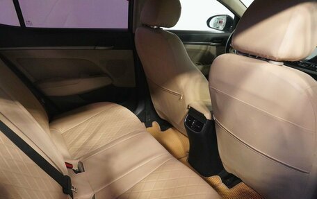 Hyundai Elantra VI рестайлинг, 2017 год, 1 370 000 рублей, 11 фотография