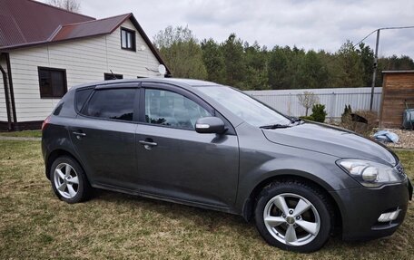 KIA cee'd I рестайлинг, 2011 год, 800 000 рублей, 1 фотография