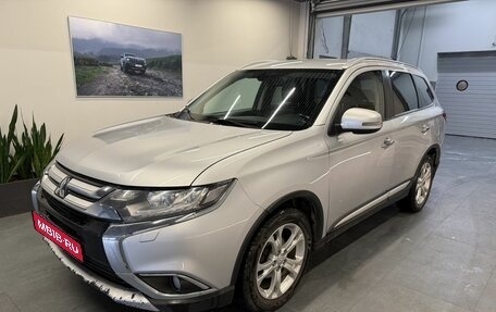 Mitsubishi Outlander III рестайлинг 3, 2016 год, 1 399 000 рублей, 1 фотография
