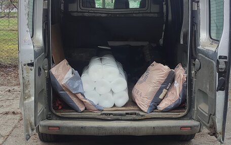 Renault Trafic, 2005 год, 1 000 000 рублей, 4 фотография