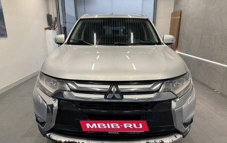 Mitsubishi Outlander III рестайлинг 3, 2016 год, 1 399 000 рублей, 2 фотография