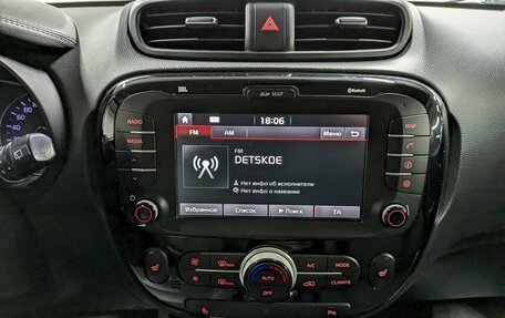 KIA Soul II рестайлинг, 2017 год, 1 790 000 рублей, 24 фотография