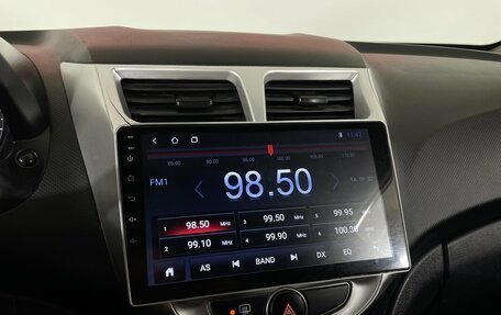 Hyundai Solaris II рестайлинг, 2015 год, 821 000 рублей, 18 фотография