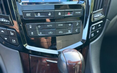 Cadillac SRX II рестайлинг, 2011 год, 1 550 000 рублей, 3 фотография