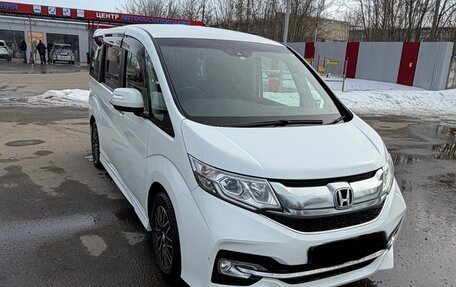 Honda Stepwgn IV, 2017 год, 1 750 000 рублей, 1 фотография