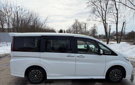 Honda Stepwgn IV, 2017 год, 1 750 000 рублей, 5 фотография