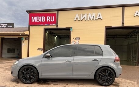 Volkswagen Golf VI, 2011 год, 900 000 рублей, 1 фотография