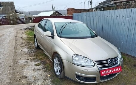 Volkswagen Jetta VI, 2008 год, 750 000 рублей, 2 фотография