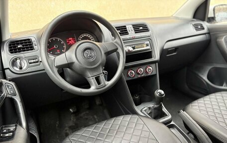 Volkswagen Polo VI (EU Market), 2012 год, 750 000 рублей, 10 фотография