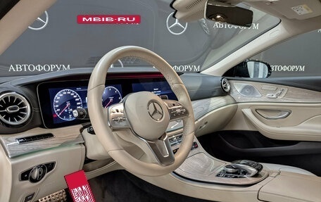 Mercedes-Benz CLS, 2018 год, 5 950 000 рублей, 15 фотография