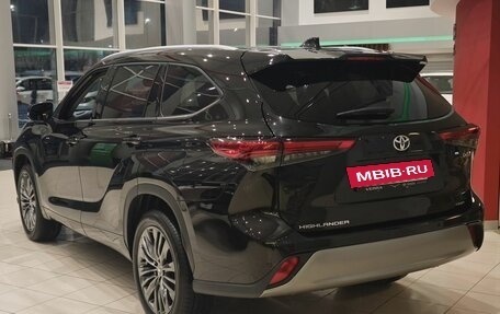 Toyota Highlander, 2026 год, 5 980 000 рублей, 5 фотография