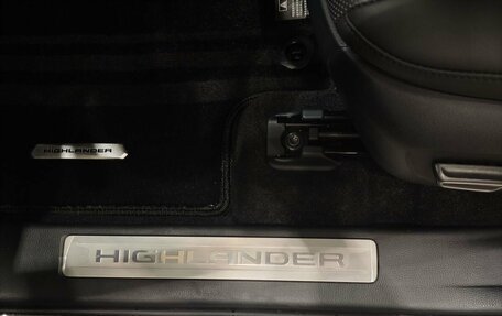 Toyota Highlander, 2026 год, 5 980 000 рублей, 13 фотография