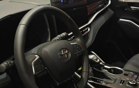 Toyota Highlander, 2026 год, 5 980 000 рублей, 8 фотография