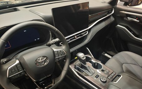 Toyota Highlander, 2026 год, 5 980 000 рублей, 10 фотография