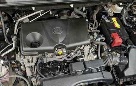 Toyota RAV4, 2021 год, 3 750 000 рублей, 9 фотография