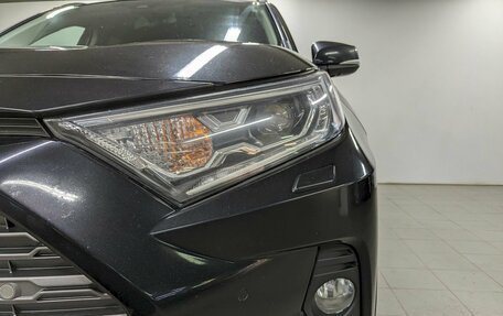 Toyota RAV4, 2021 год, 3 750 000 рублей, 17 фотография