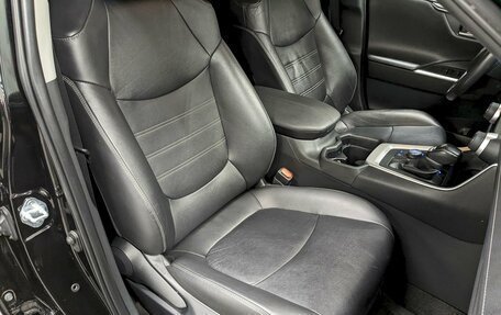 Toyota RAV4, 2021 год, 3 750 000 рублей, 21 фотография