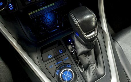 Toyota RAV4, 2021 год, 3 750 000 рублей, 30 фотография