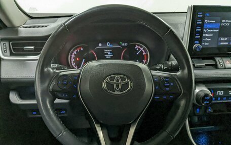 Toyota RAV4, 2021 год, 3 750 000 рублей, 25 фотография