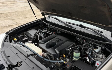 Toyota Land Cruiser Prado 150 рестайлинг 2, 2016 год, 2 900 000 рублей, 7 фотография